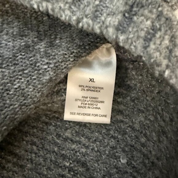 Gray Oversized Cable Knit Cowl Neck Sweater – Olive + Oak, Size XL - Picture 3 of 3